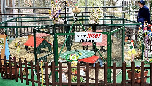 Tiergehege in Einkaufscentern sind Tierquälerei.